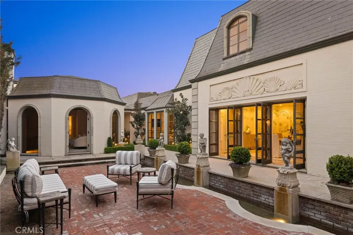 2116 E Balboa Boulevard, Newport Beach, California 92661