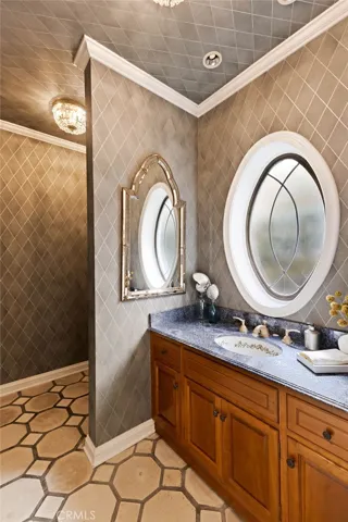 2116 E Balboa Boulevard, Newport Beach, California 92661