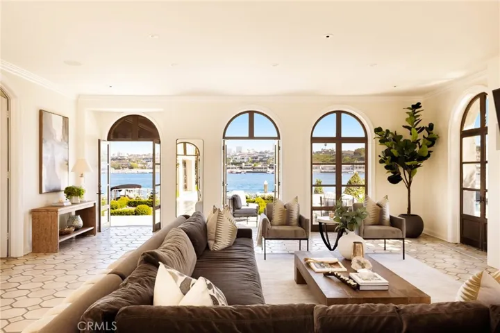2116 E Balboa Boulevard, Newport Beach, California 92661
