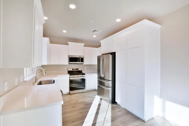 809 Big Range Way, Rocklin, California 95765