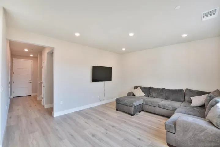 809 Big Range Way, Rocklin, California 95765