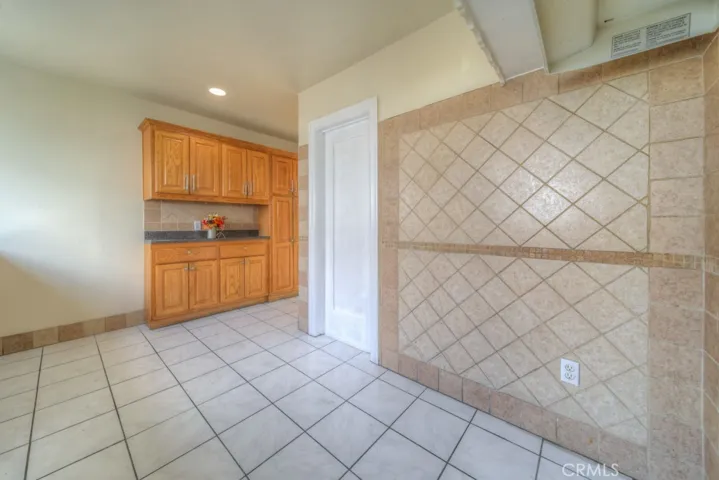 2653 Flower, Huntington Park, California 90255