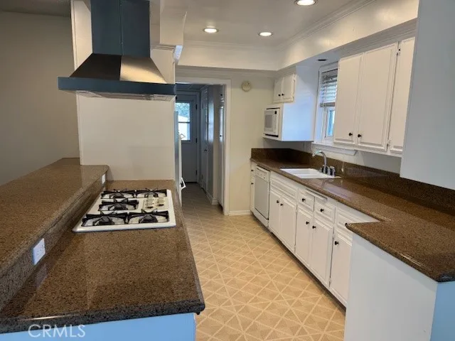 4811 Highgrove Avenue, Torrance, California 90505