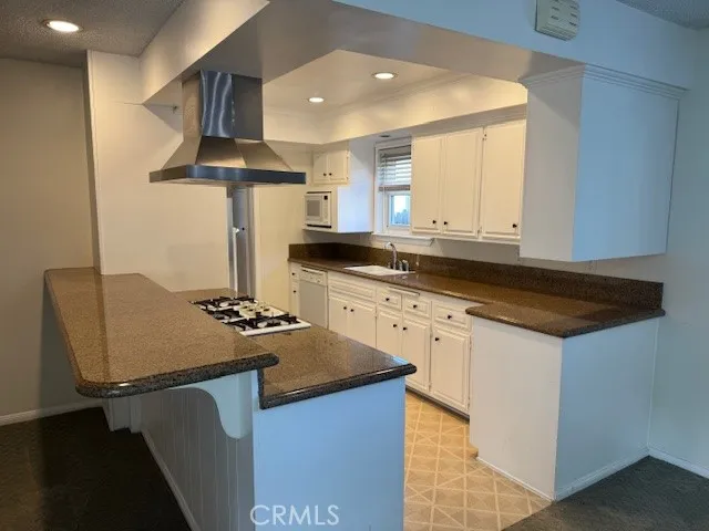 4811 Highgrove Avenue, Torrance, California 90505