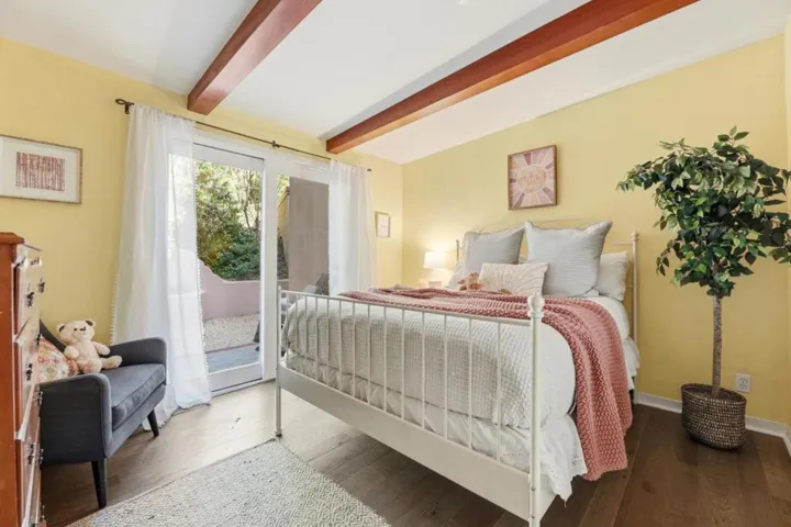 23185 Old Santa Cruz Highway, Los Gatos, California 95033
