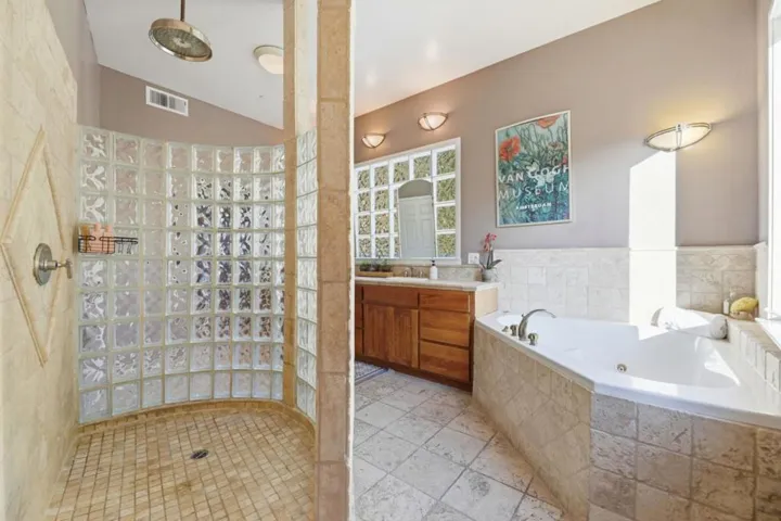 23185 Old Santa Cruz Highway, Los Gatos, California 95033