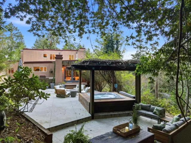 23185 Old Santa Cruz Highway, Los Gatos, California 95033