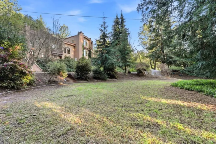 23185 Old Santa Cruz Highway, Los Gatos, California 95033