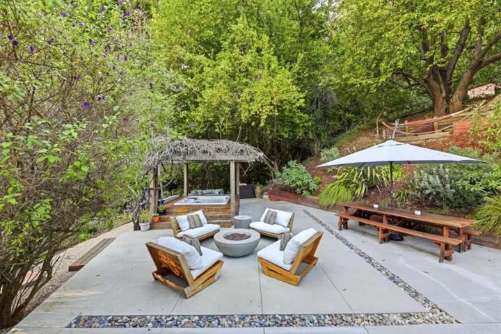 23185 Old Santa Cruz Highway, Los Gatos, California 95033
