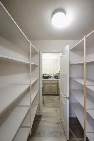 https://zimg.paragon.ice.com/ParagonImages/Property/PA/SDMLS/-520735/25/120/90/e4c9ffaffebd3934072421ff12193fc9/3/f6d80b79965f74004b7d9adc859e63fb/-520735-b59aad31-4859-4400-9a73-f2a1f5f93b28.JPG