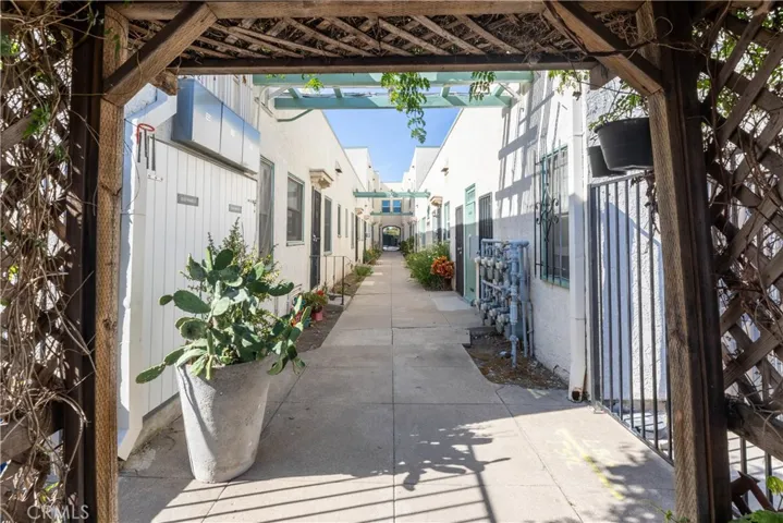1738 E 4th Street 15, Long Beach, California 90802