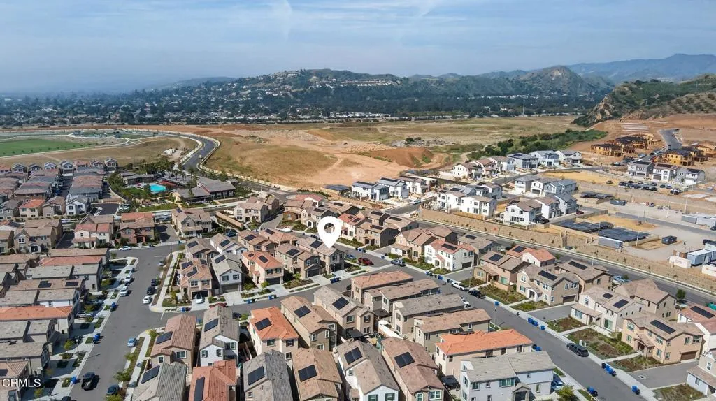 45-web-or-mls-Upmarketmedia_562Kum-aer-0