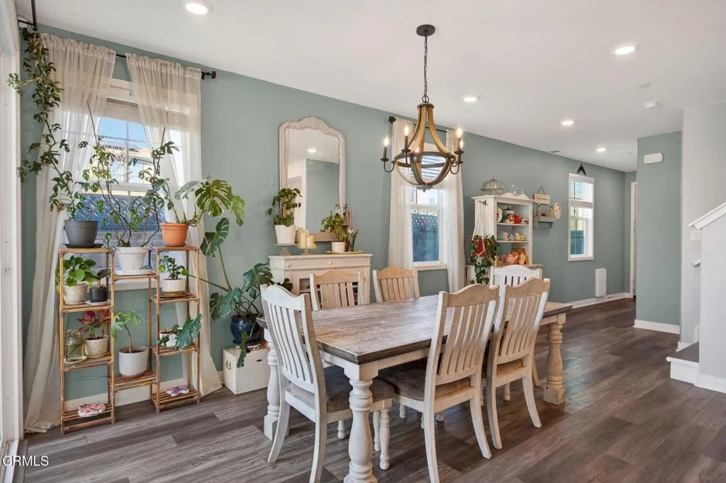 10-web-or-mls-Upmarketmedia_562Kum-033