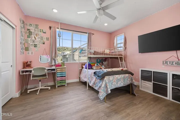 28-web-or-mls-Upmarketmedia_562Kum-091