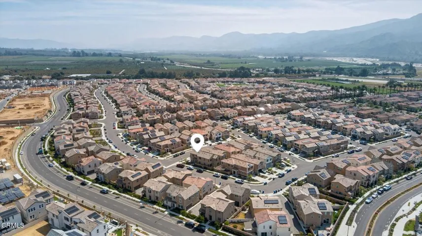 47-web-or-mls-Upmarketmedia_562Kum-aer-0