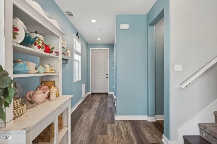6-web-or-mls-Upmarketmedia_562Kum-018
