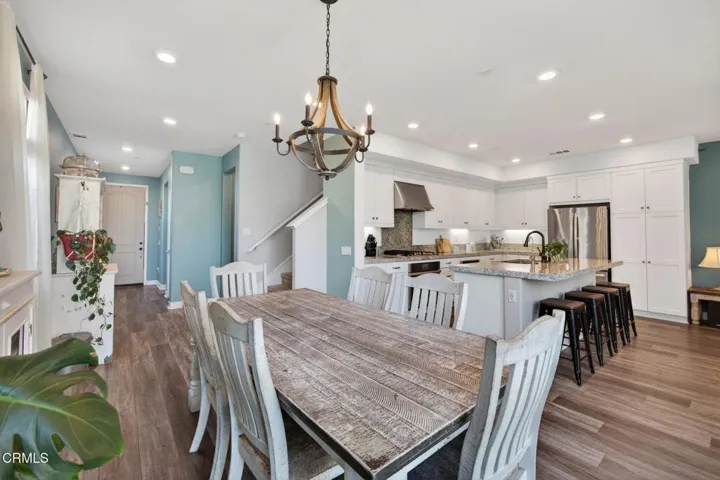 9-web-or-mls-Upmarketmedia_562Kum-029