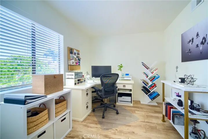 Office/3rd bedroom