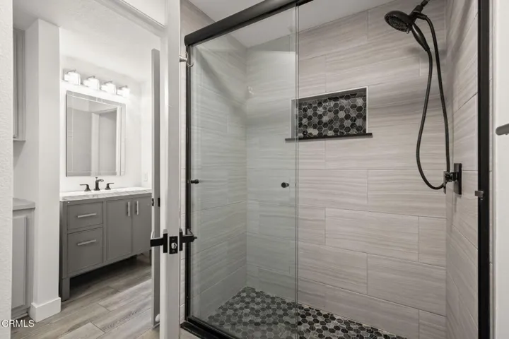 23-web-or-mls-SeaoroStudios-2065B039