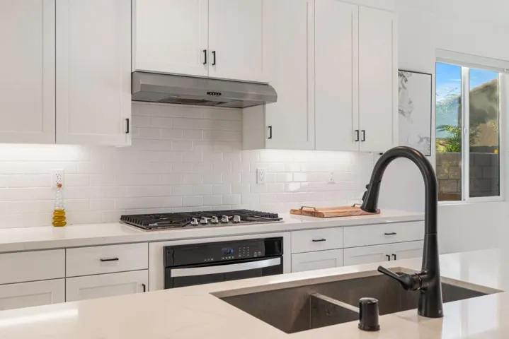 6-web-or-mls-8M4A7819