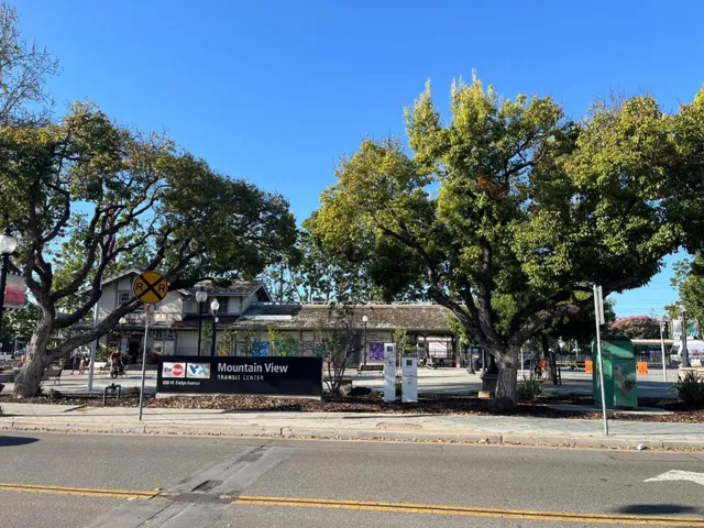 1915 Mount Vernon Court 16, Mountain View, California 94040