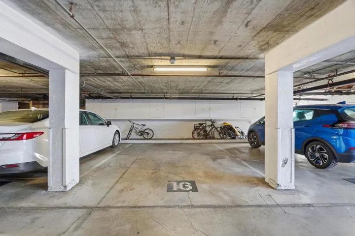 1915 Mount Vernon Court 16, Mountain View, California 94040