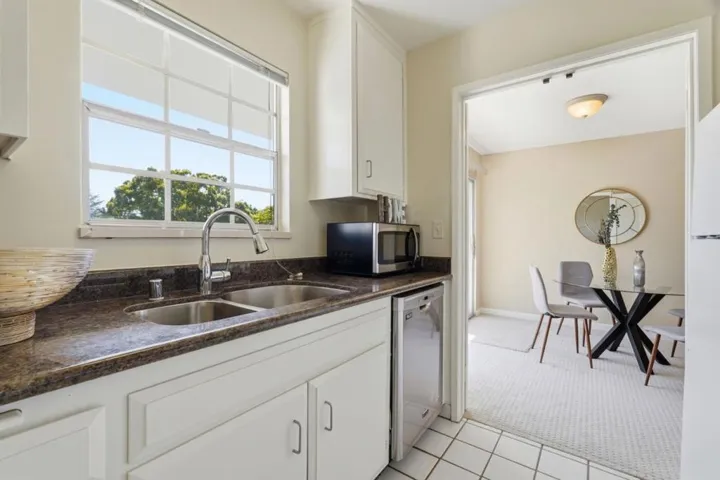 1915 Mount Vernon Court 16, Mountain View, California 94040