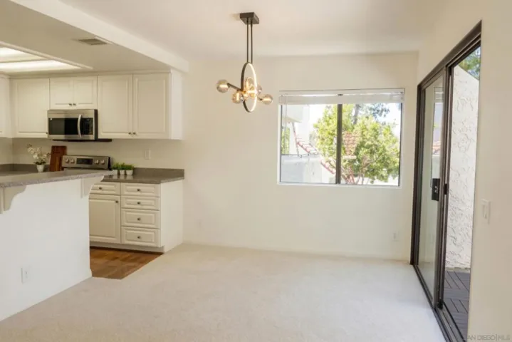11850 Caminito Ronaldo 233, San Diego, California 92128