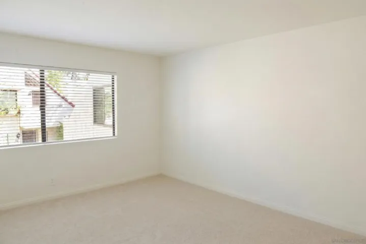 11850 Caminito Ronaldo 233, San Diego, California 92128