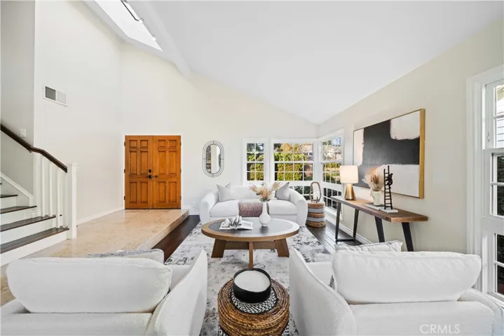 41 Hermosa, Irvine, California 92620