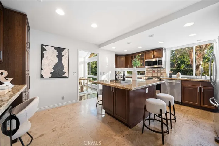 41 Hermosa, Irvine, California 92620