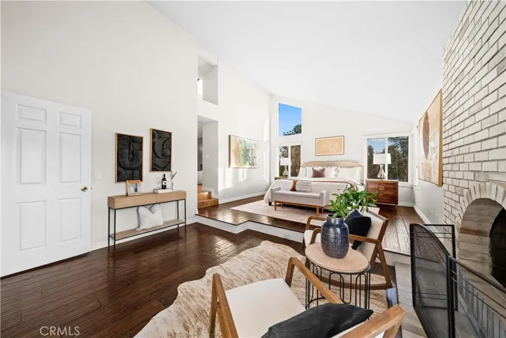 41 Hermosa, Irvine, California 92620