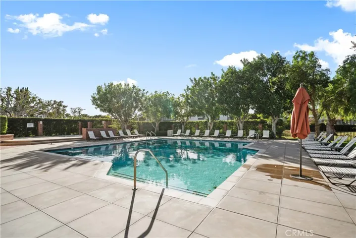 41 Hermosa, Irvine, California 92620