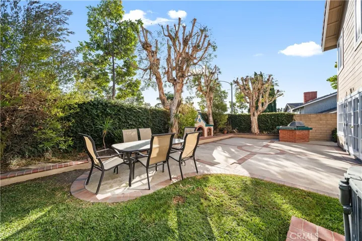 41 Hermosa, Irvine, California 92620