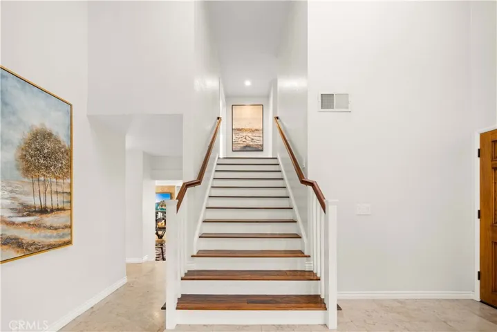41 Hermosa, Irvine, California 92620