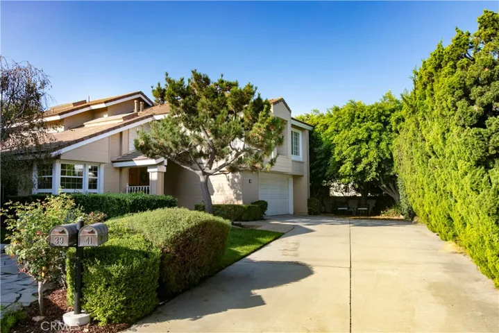 41 Hermosa, Irvine, California 92620