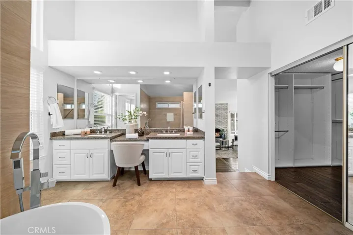 41 Hermosa, Irvine, California 92620