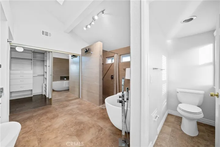41 Hermosa, Irvine, California 92620