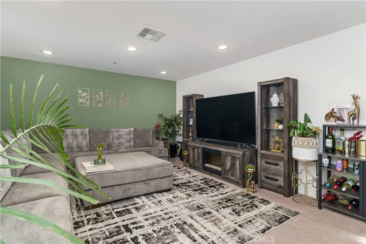 1072 Rockcress, Banning, California 92220