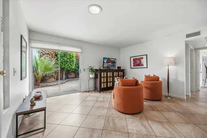 17-Living Room