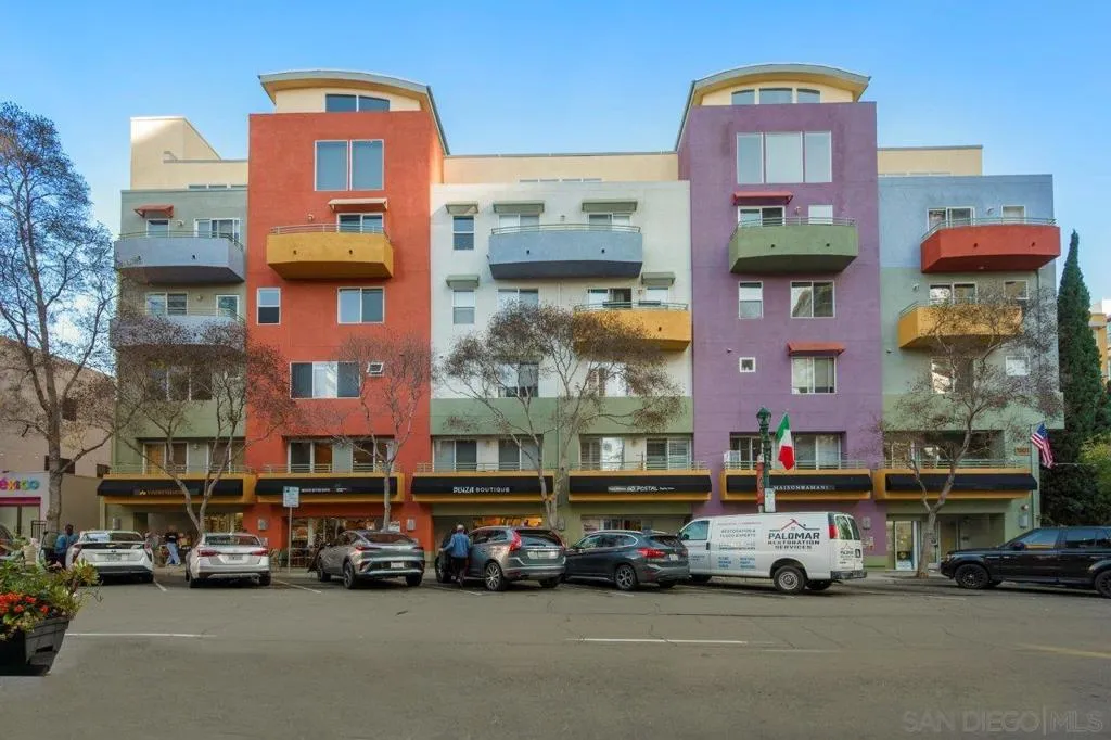 Facade/Exterior Front