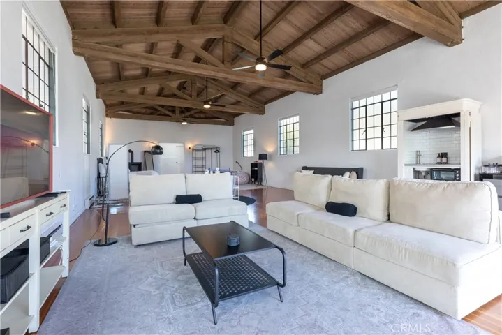 209 E Whittley, Avalon, California 90704