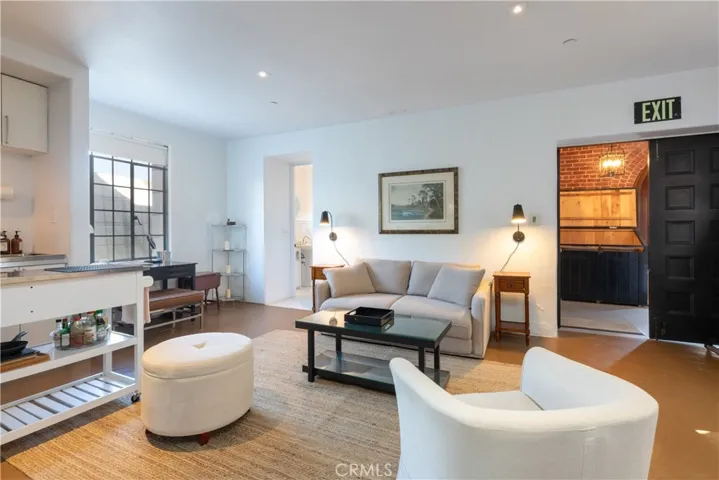 209 E Whittley, Avalon, California 90704