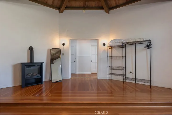 209 E Whittley, Avalon, California 90704