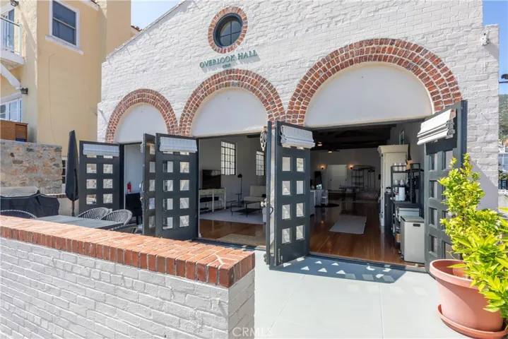 209 E Whittley, Avalon, California 90704