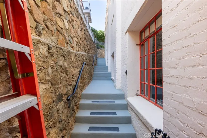 209 E Whittley, Avalon, California 90704