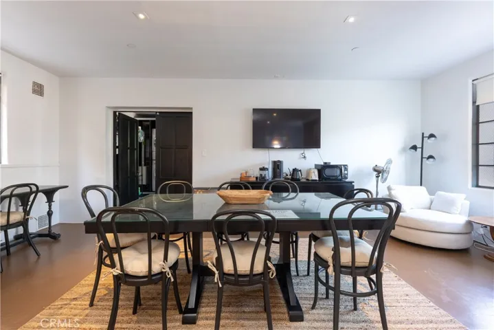 209 E Whittley, Avalon, California 90704