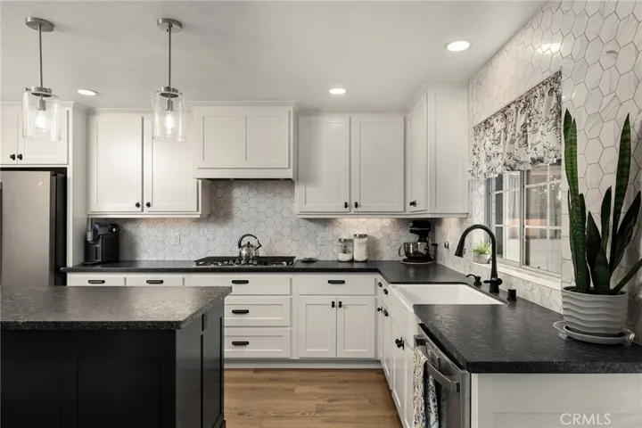 1060 Gateway Lane, Chico, California 95926