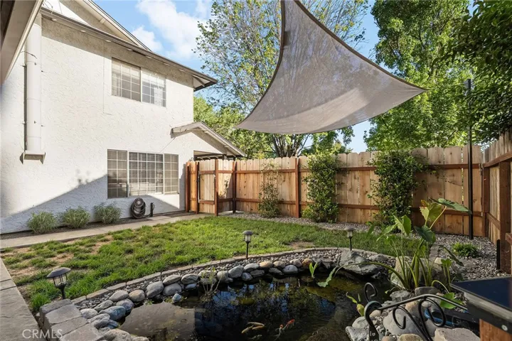 1060 Gateway Lane, Chico, California 95926