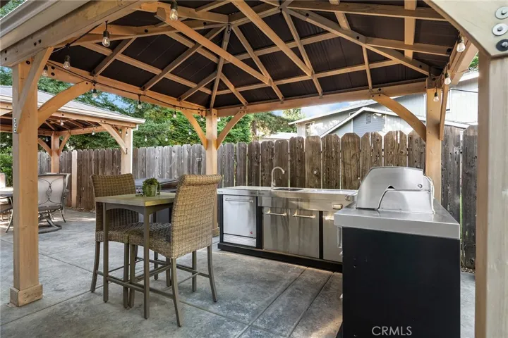 1060 Gateway Lane, Chico, California 95926